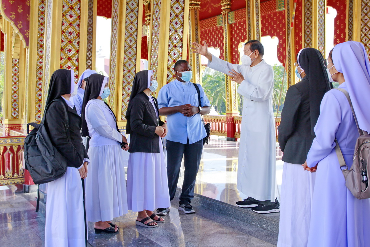 Group of The Priests Visited AU