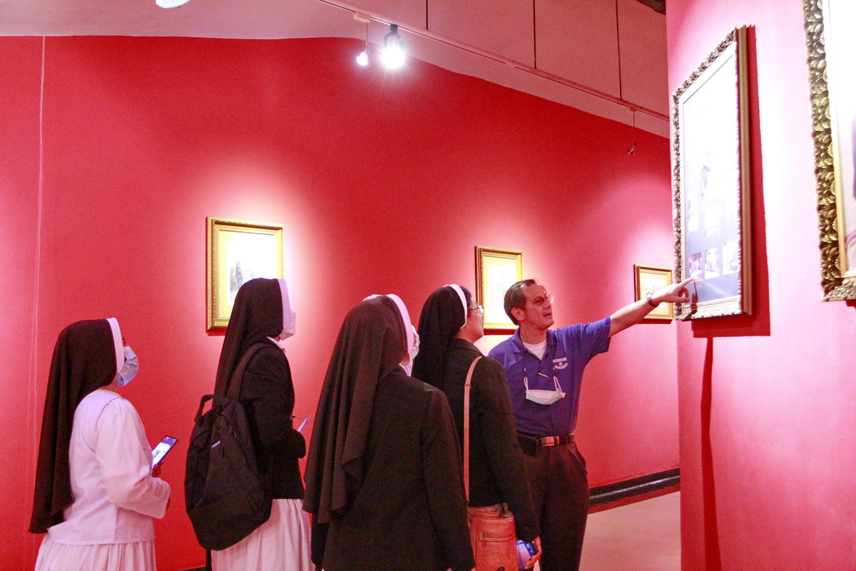 Group of The Priests Visited AU