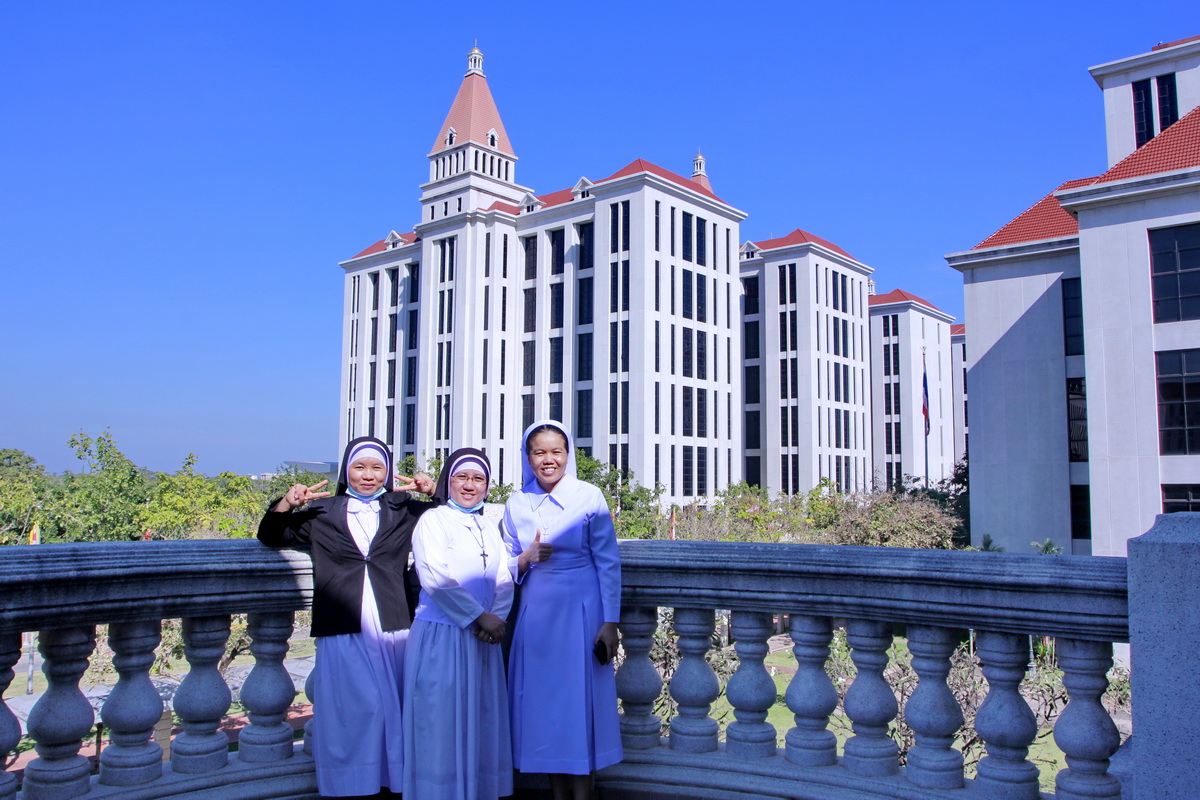 Group of The Priests Visited AU