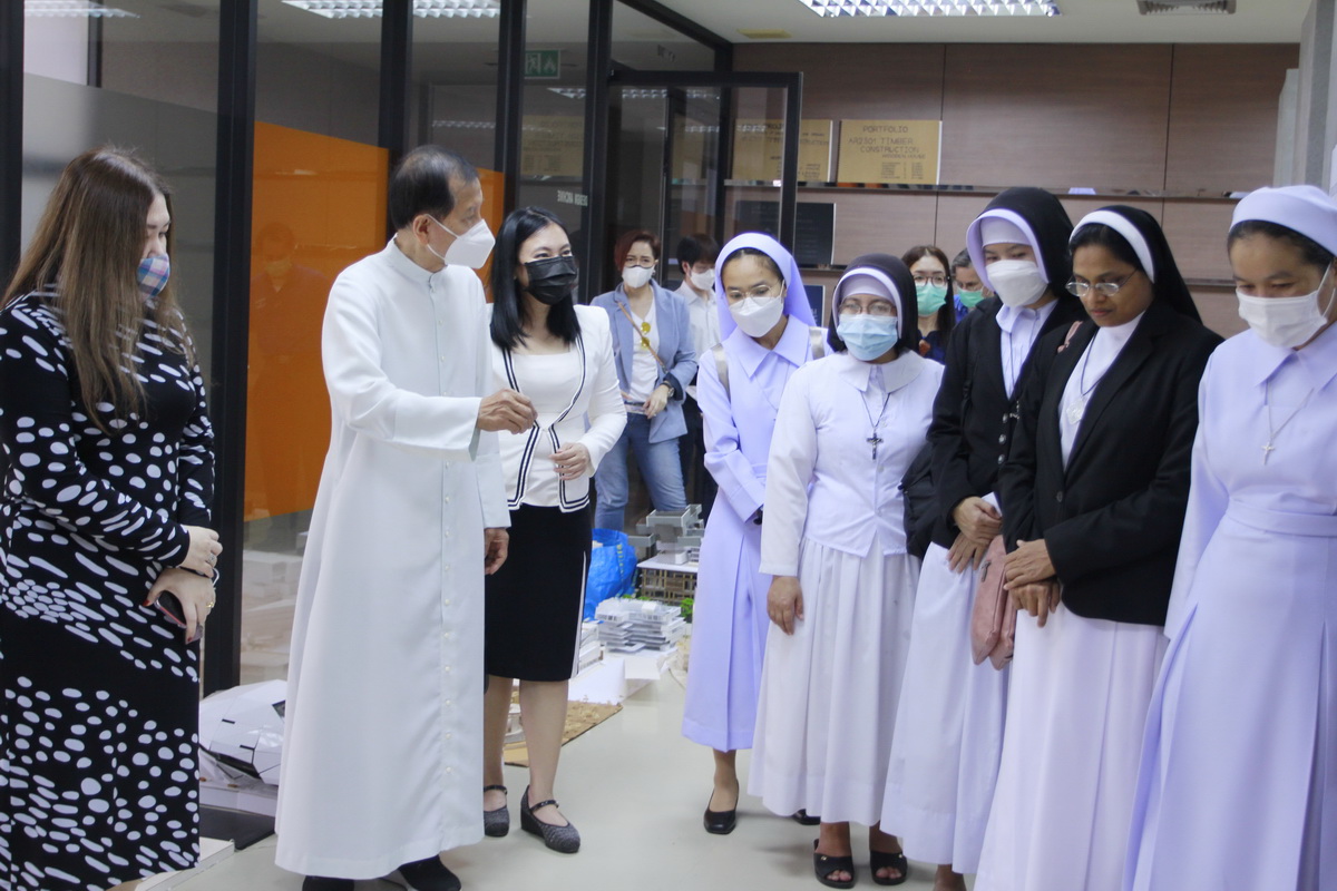 Group of The Priests Visited AU