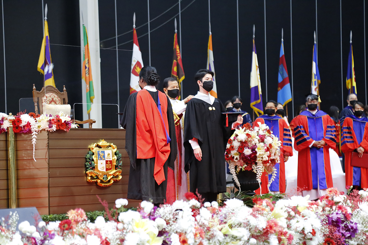 AU Graduation Classes of 48 and 49