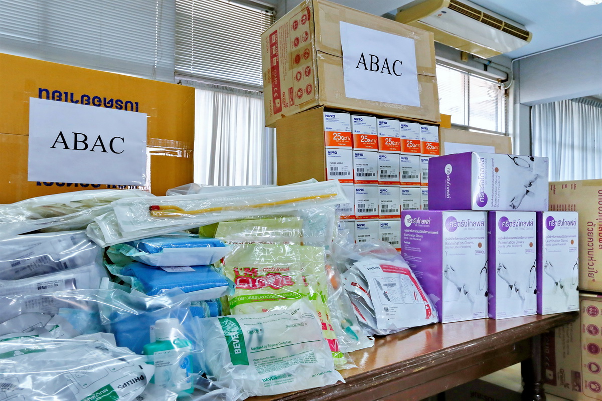 AU Alumni-School of Nursing Science was Sponsored Medical Supplies for Education