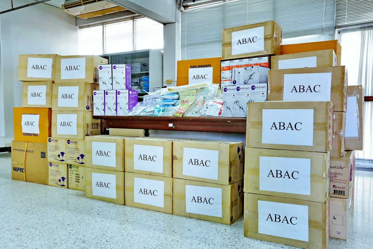 AU Alumni-School of Nursing Science was Sponsored Medical Supplies for Education